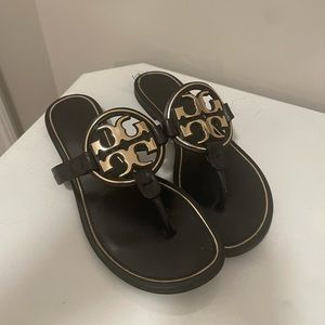 Tory Burch. Size 7 1/2. miller soft metal logo sandals